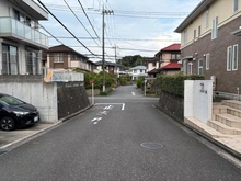 【神奈川県/横浜市金沢区能見台】横浜市金沢区能見台五丁目　戸建 前面道路　北側