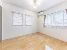 【神奈川県/横浜市金沢区片吹】金沢区片吹　中古戸建 洋室