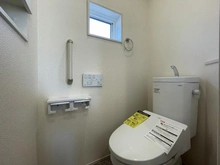 【神奈川県/横須賀市ハイランド】横須賀市ハイランド3丁目　新築戸建 トイレ：2階