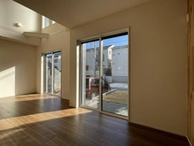 【神奈川県/横須賀市岩戸】横須賀市岩戸5丁目　新築戸建 リビング