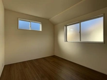 【神奈川県/横須賀市岩戸】横須賀市岩戸5丁目　新築戸建 洋室