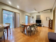 【神奈川県/横浜市金沢区富岡西】金沢区富岡西1丁目　中古戸建 リビング・ダイニング：南向きのリビング・ダイニング