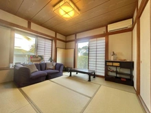 【神奈川県/横浜市金沢区富岡西】金沢区富岡西1丁目　中古戸建 和室：2面採光・出窓付