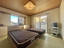 【神奈川県/横浜市金沢区富岡西】金沢区富岡西1丁目　中古戸建 和室：2階・約8帖