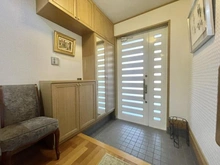 【神奈川県/横浜市金沢区富岡西】金沢区富岡西1丁目　中古戸建 玄関