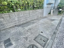 【神奈川県/横浜市金沢区富岡西】金沢区富岡西1丁目　中古戸建 駐車場：2台分有（車種による）