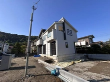 【神奈川県/横浜市金沢区釜利谷西】横浜市金沢区 釜利谷西5丁目 新築一戸建て 建築中の外観