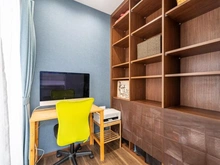 【神奈川県/相模原市南区古淵】相模原市南区古淵5丁目　中古戸建 フリースペース：お仕事や趣味、お子様の勉強スペースなど幅広い用途でお使いいただける空間です。