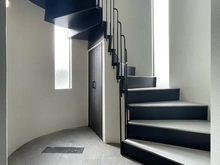 【神奈川県/横浜市港南区港南台】港南区港南台7丁目　戸建 螺旋階段