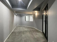 【神奈川県/横浜市港南区港南台】港南区港南台7丁目　戸建 ガレージ