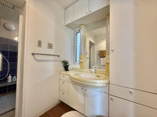 【神奈川県/鎌倉市腰越】鎌倉市腰越　戸建 洗面所：※家具調度品は含まれません