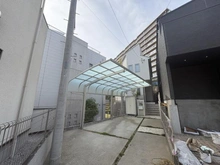 【神奈川県/横浜市栄区笠間】横浜市栄区笠間三丁目　戸建 外観：中央奥建物