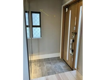 【神奈川県/横浜市港南区港南台】横浜市港南区港南台8丁目　戸建 玄関