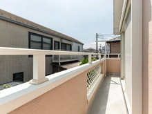 【神奈川県/横浜市栄区桂台南】横浜市栄区桂台南2丁目　中古戸建 バルコニー