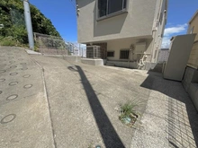 【神奈川県/鎌倉市岡本】鎌倉市岡本2丁目　戸建 駐車場