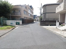 【神奈川県/横浜市栄区長沼町】栄区長沼町　戸建 前面道路