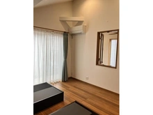 【神奈川県/横浜市港南区野庭町】横浜市港南区野庭町　戸建 洋室：2階8帖洋室
※家具調度品は価格に含まれません