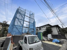 【神奈川県/鎌倉市今泉台】鎌倉市今泉台5丁目　新築戸建　1号棟/全2棟 建築中の外観：全2棟