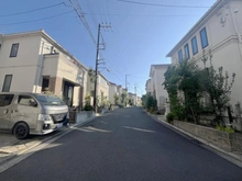 【神奈川県/横浜市港南区笹下】プラウドシーズン横濱洋光台 前面道路