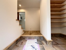 【神奈川県/鎌倉市津西】鎌倉市津西2丁目　新築戸建 玄関