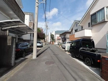 【神奈川県/横浜市港南区日野南】横浜市港南区日野南2丁目　戸建 前面道路