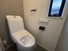 【神奈川県/横浜市栄区元大橋】栄区元大橋1丁目 新築戸建 トイレ