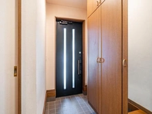 【神奈川県/鎌倉市七里ガ浜東】鎌倉市七里ガ浜東5丁目　戸建 玄関