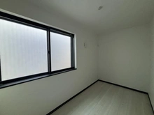 【神奈川県/鎌倉市大船】鎌倉市大船4丁目新築戸建　2号棟/全3棟 洋室