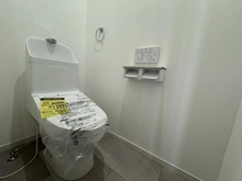 【神奈川県/横浜市栄区中野町】横浜市栄区中野町　戸建 トイレ