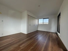 【神奈川県/横浜市栄区中野町】横浜市栄区中野町　戸建 洋室