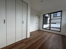 【神奈川県/横浜市栄区中野町】横浜市栄区中野町　戸建 洋室