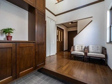 【神奈川県/横浜市都筑区見花山】横浜市都筑区見花山　中古戸建て 玄関