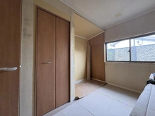 【神奈川県/横浜市都筑区牛久保東】都筑区牛久保東2丁目　中古戸建 洋室：リフォーム中