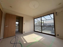 【神奈川県/横浜市都筑区牛久保東】都筑区牛久保東2丁目　中古戸建 洋室：リフォーム中