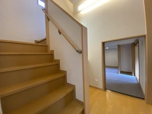 【神奈川県/横浜市青葉区市ケ尾町】青葉区市ケ尾町　中古戸建 廊下
