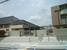 【神奈川県/横浜市都筑区早渕】都筑区早渕一丁目　戸建 早渕中学校（現地より約670m）