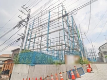 【神奈川県/川崎市宮前区西野川】宮前区西野川3丁目　新築戸建1号棟（全17棟） 建築中の外観：1号棟：写真中央（全17棟）