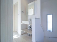 【神奈川県/横浜市緑区北八朔町】横浜市緑区北八朔町　新築戸建　A棟（全3棟） 洗面所：2階