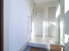 【神奈川県/横浜市緑区北八朔町】横浜市緑区北八朔町　新築戸建　A棟（全3棟） 玄関：玄関ホール