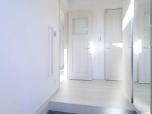 【神奈川県/横浜市緑区北八朔町】横浜市緑区北八朔町　新築戸建　B棟（全3棟） 玄関：玄関ホール