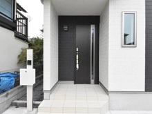 【神奈川県/川崎市宮前区東有馬】宮前区東有馬3丁目　新築戸建て 玄関