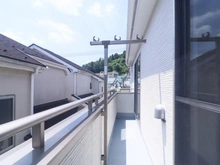 【神奈川県/横浜市青葉区桂台】青葉区桂台2丁目　中古戸建 バルコニー