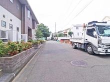【神奈川県/横浜市青葉区あざみ野南】青葉区あざみ野南4丁目　新築戸建　1号棟 前面道路