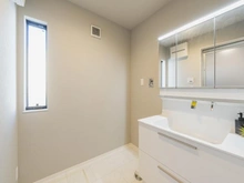 【神奈川県/横浜市青葉区市ケ尾町】青葉区市ケ尾町　中古戸建 洗面室