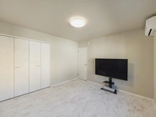 【神奈川県/横浜市青葉区市ケ尾町】青葉区市ケ尾町　中古戸建 洋室：家具その他調度品は販売対象に含まれません