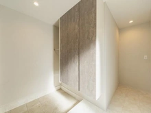 【神奈川県/横浜市青葉区市ケ尾町】青葉区市ケ尾町　中古戸建 玄関