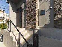 【神奈川県/横浜市青葉区市ケ尾町】青葉区市ケ尾町　中古戸建 アプローチ