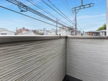 【神奈川県/横浜市神奈川区菅田町】神奈川区菅田町　中古戸建 バルコニー