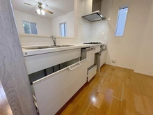 【東京都/小金井市貫井南町】小金井市貫井南町1丁目　中古戸建 キッチン：キッチン収納