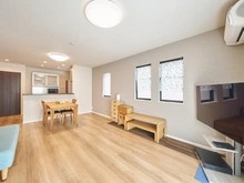 【東京都/稲城市坂浜】プラウドシーズン稲城若葉台 リビング・ダイニング